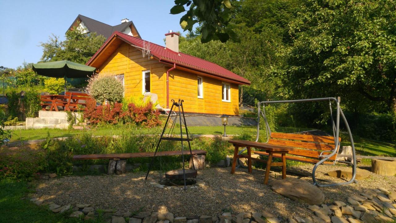Domek W Bieszczadzkim Sadzie Bobrka Экстерьер фото